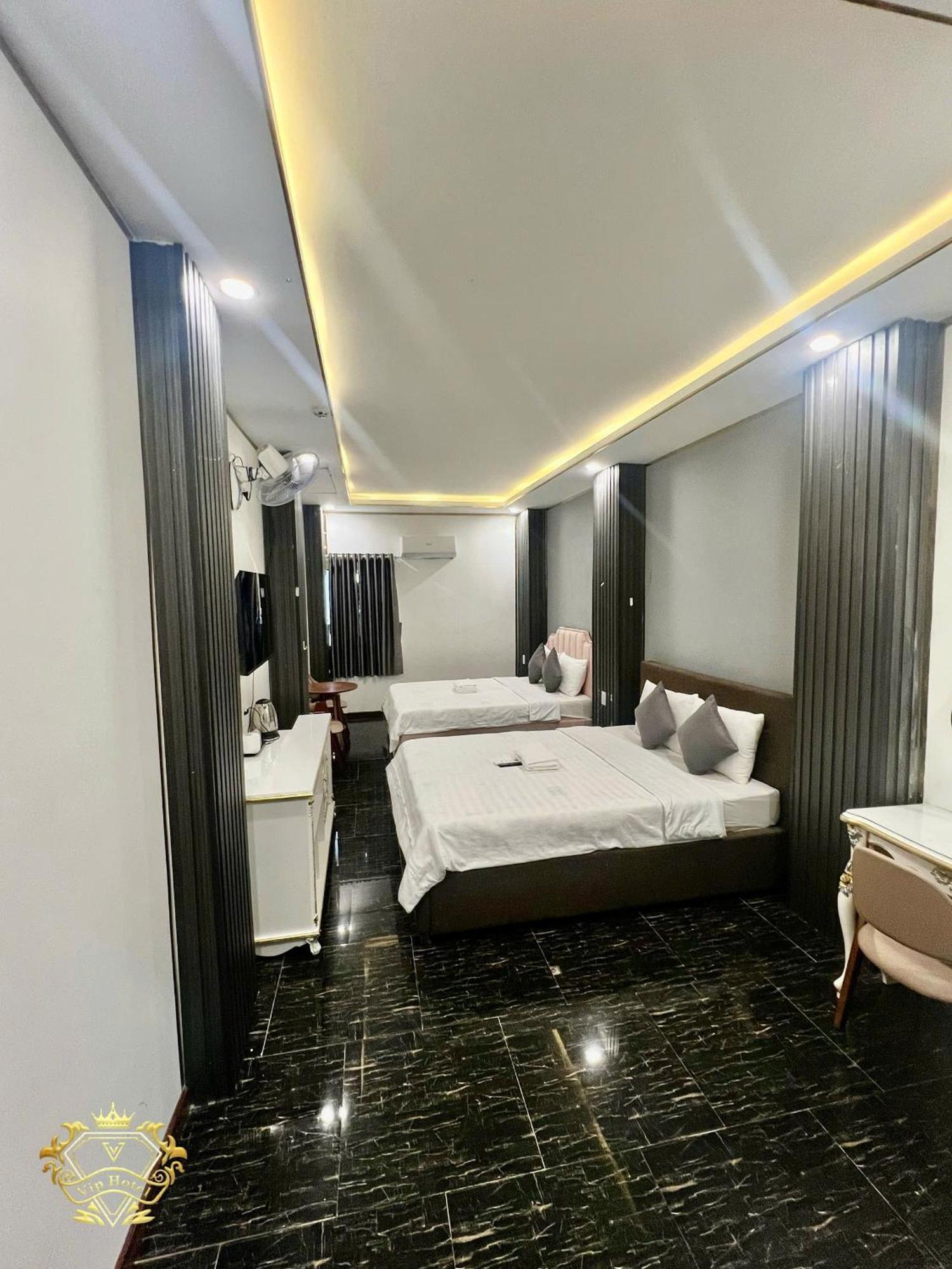 Vip Hotel Ho Chi Minh City Exterior photo